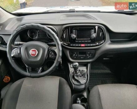 Белый Фиат Добло, объемом двигателя 1.6 л и пробегом 280 тыс. км за 12500 $, фото 11 на Automoto.ua