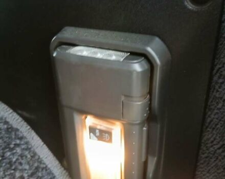 Белый Фиат Добло, объемом двигателя 1.6 л и пробегом 280 тыс. км за 12500 $, фото 5 на Automoto.ua