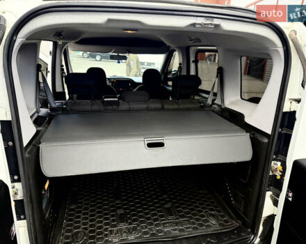 Білий Фіат Добло, об'ємом двигуна 1.37 л та пробігом 110 тис. км за 10200 $, фото 12 на Automoto.ua