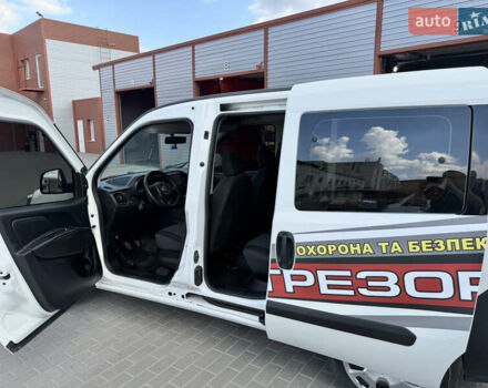 Білий Фіат Добло, об'ємом двигуна 1.37 л та пробігом 110 тис. км за 10200 $, фото 6 на Automoto.ua