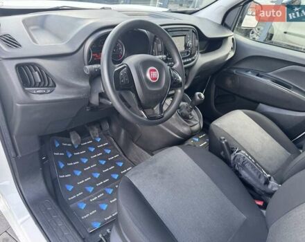 Белый Фиат Добло, объемом двигателя 1.3 л и пробегом 135 тыс. км за 13500 $, фото 17 на Automoto.ua