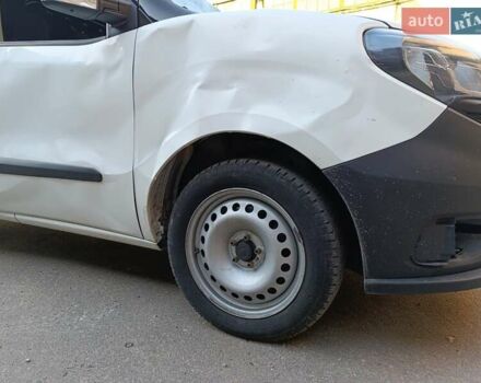 Белый Фиат Добло, объемом двигателя 1.2 л и пробегом 48 тыс. км за 7000 $, фото 9 на Automoto.ua