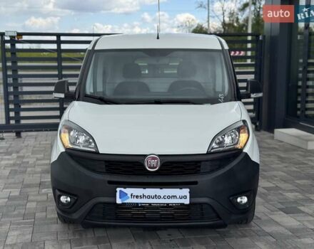 Белый Фиат Добло, объемом двигателя 1.3 л и пробегом 135 тыс. км за 13500 $, фото 1 на Automoto.ua