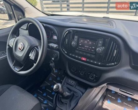 Белый Фиат Добло, объемом двигателя 1.3 л и пробегом 135 тыс. км за 13500 $, фото 3 на Automoto.ua