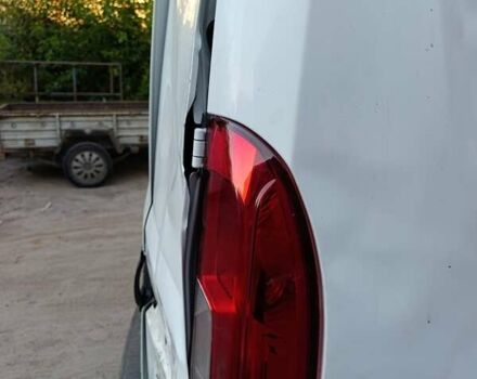 Белый Фиат Добло, объемом двигателя 1.2 л и пробегом 48 тыс. км за 7000 $, фото 12 на Automoto.ua