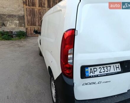Белый Фиат Добло, объемом двигателя 1.2 л и пробегом 48 тыс. км за 7000 $, фото 7 на Automoto.ua
