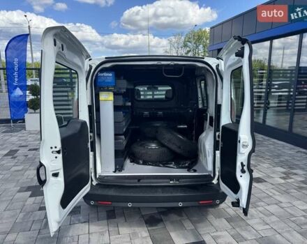 Белый Фиат Добло, объемом двигателя 1.3 л и пробегом 135 тыс. км за 13500 $, фото 24 на Automoto.ua