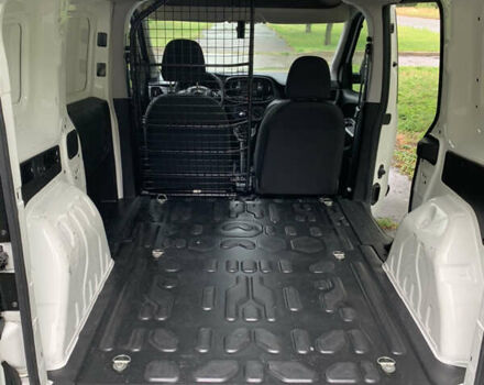 Белый Фиат Добло, объемом двигателя 1.3 л и пробегом 90 тыс. км за 13100 $, фото 30 на Automoto.ua