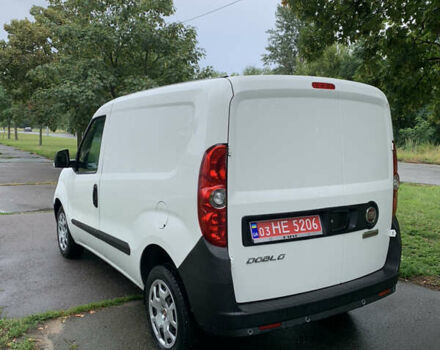 Белый Фиат Добло, объемом двигателя 1.3 л и пробегом 90 тыс. км за 13100 $, фото 8 на Automoto.ua