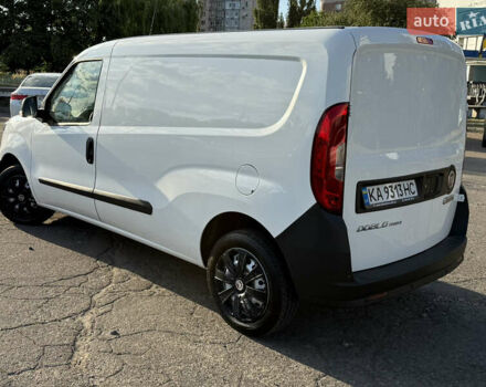 Белый Фиат Добло, объемом двигателя 1.37 л и пробегом 19 тыс. км за 15000 $, фото 8 на Automoto.ua