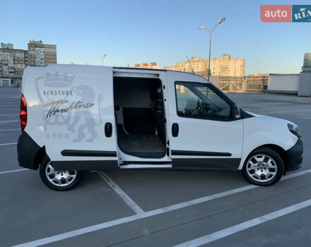 Білий Фіат Добло, об'ємом двигуна 1.6 л та пробігом 56 тис. км за 14100 $, фото 20 на Automoto.ua