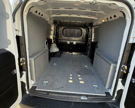 Белый Фиат Добло, объемом двигателя 1.37 л и пробегом 19 тыс. км за 15000 $, фото 16 на Automoto.ua