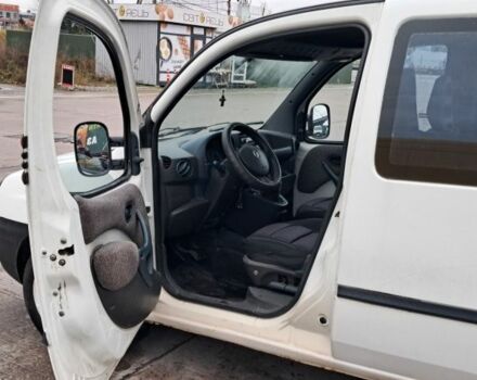 Белый Фиат Добло, объемом двигателя 1.9 л и пробегом 300 тыс. км за 2700 $, фото 6 на Automoto.ua