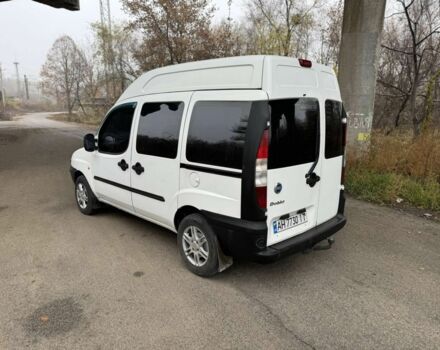 Белый Фиат Добло, объемом двигателя 1.6 л и пробегом 300 тыс. км за 3000 $, фото 2 на Automoto.ua