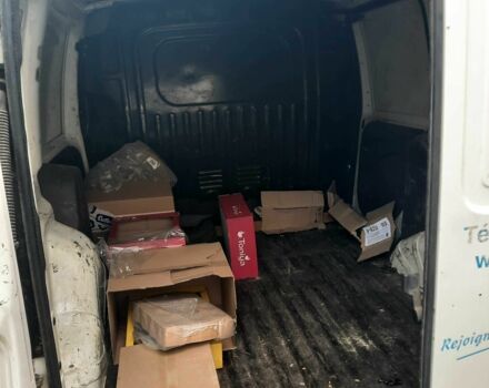 Білий Фіат Добло, об'ємом двигуна 1.3 л та пробігом 280 тис. км за 2550 $, фото 7 на Automoto.ua