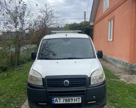 Белый Фиат Добло, объемом двигателя 1.2 л и пробегом 275 тыс. км за 3500 $, фото 1 на Automoto.ua