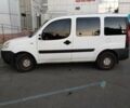 Белый Фиат Добло, объемом двигателя 1.3 л и пробегом 350 тыс. км за 4950 $, фото 2 на Automoto.ua
