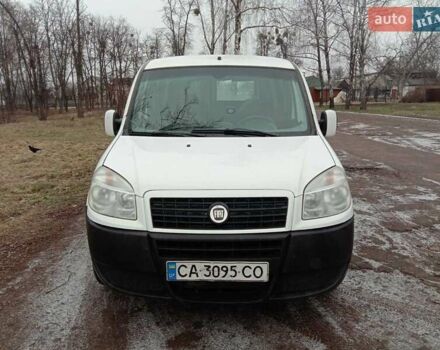 Білий Фіат Добло, об'ємом двигуна 1.2 л та пробігом 210 тис. км за 4000 $, фото 9 на Automoto.ua