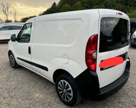 Белый Фиат Добло, объемом двигателя 1.6 л и пробегом 295 тыс. км за 5500 $, фото 1 на Automoto.ua