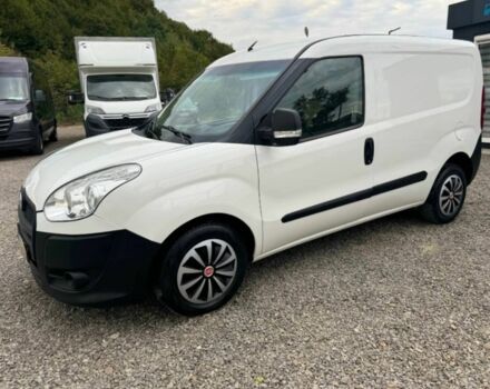 Белый Фиат Добло, объемом двигателя 1.6 л и пробегом 295 тыс. км за 5500 $, фото 2 на Automoto.ua