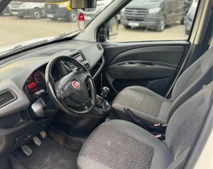 Белый Фиат Добло, объемом двигателя 1.6 л и пробегом 295 тыс. км за 5500 $, фото 6 на Automoto.ua