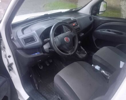 Білий Фіат Добло, об'ємом двигуна 1.2 л та пробігом 300 тис. км за 4300 $, фото 5 на Automoto.ua