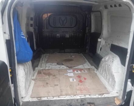 Білий Фіат Добло, об'ємом двигуна 1.2 л та пробігом 300 тис. км за 4300 $, фото 7 на Automoto.ua