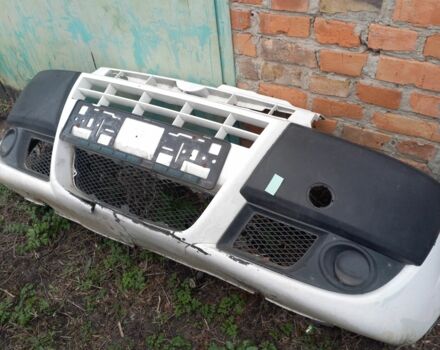 Белый Фиат Добло, объемом двигателя 1.3 л и пробегом 1000 тыс. км за 2362 $, фото 11 на Automoto.ua