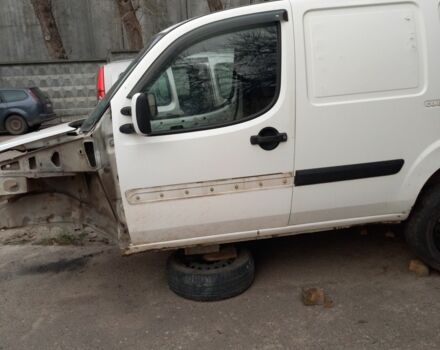 Белый Фиат Добло, объемом двигателя 1.3 л и пробегом 1000 тыс. км за 2362 $, фото 9 на Automoto.ua