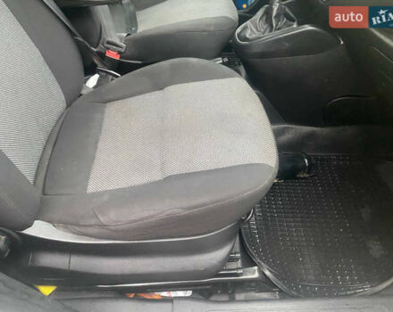 Білий Фіат Добло, об'ємом двигуна 1.6 л та пробігом 255 тис. км за 12000 $, фото 6 на Automoto.ua