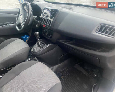 Білий Фіат Добло, об'ємом двигуна 1.6 л та пробігом 255 тис. км за 12000 $, фото 5 на Automoto.ua