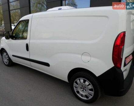 Белый Фиат Добло, объемом двигателя 1.3 л и пробегом 147 тыс. км за 11300 $, фото 10 на Automoto.ua