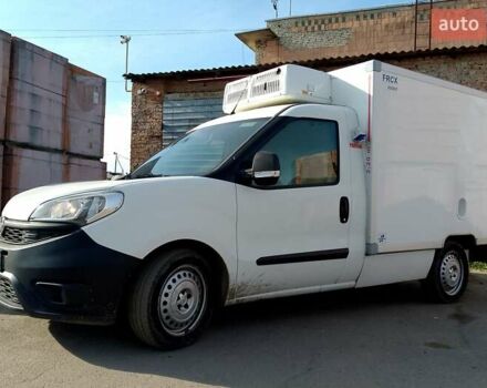 Белый Фиат Добло, объемом двигателя 1.25 л и пробегом 241 тыс. км за 13100 $, фото 1 на Automoto.ua