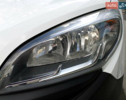 Белый Фиат Добло, объемом двигателя 1.3 л и пробегом 147 тыс. км за 11300 $, фото 20 на Automoto.ua