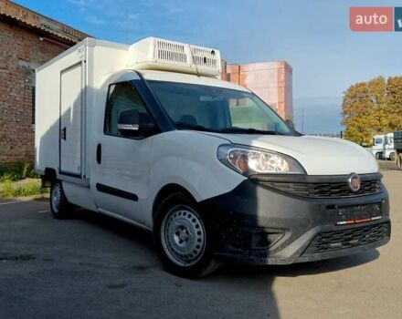 Белый Фиат Добло, объемом двигателя 1.25 л и пробегом 241 тыс. км за 13100 $, фото 2 на Automoto.ua