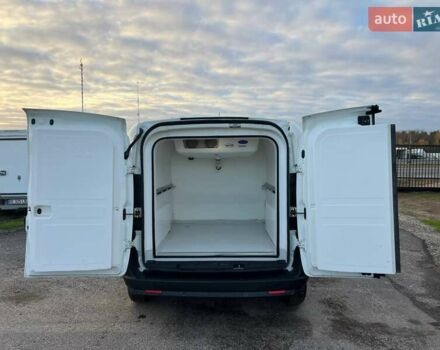 Білий Фіат Добло, об'ємом двигуна 1.3 л та пробігом 123 тис. км за 8698 $, фото 6 на Automoto.ua