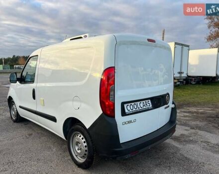 Білий Фіат Добло, об'ємом двигуна 1.3 л та пробігом 123 тис. км за 8698 $, фото 4 на Automoto.ua