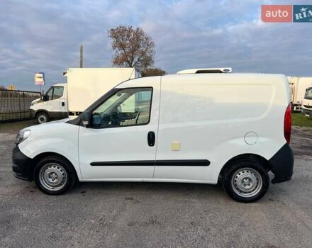 Білий Фіат Добло, об'ємом двигуна 1.3 л та пробігом 123 тис. км за 8698 $, фото 3 на Automoto.ua