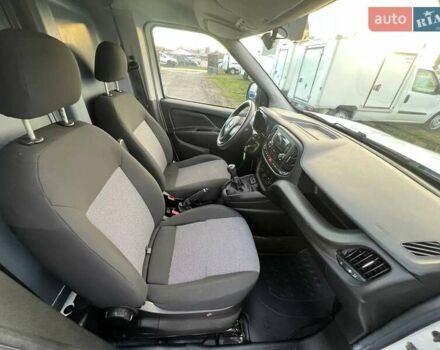 Білий Фіат Добло, об'ємом двигуна 1.3 л та пробігом 123 тис. км за 8698 $, фото 10 на Automoto.ua