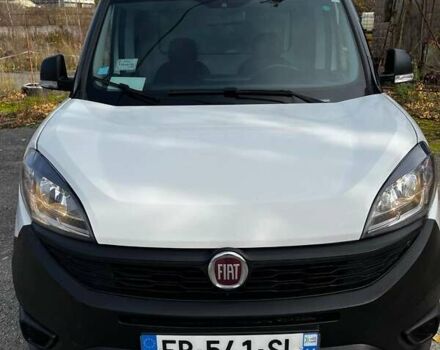 Белый Фиат Добло, объемом двигателя 1.6 л и пробегом 129 тыс. км за 16000 $, фото 1 на Automoto.ua