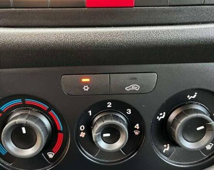 Белый Фиат Добло, объемом двигателя 1.6 л и пробегом 129 тыс. км за 16000 $, фото 20 на Automoto.ua