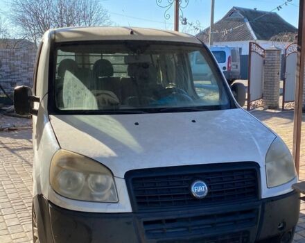 Белый Фиат Добло, объемом двигателя 1.4 л и пробегом 160 тыс. км за 3250 $, фото 3 на Automoto.ua