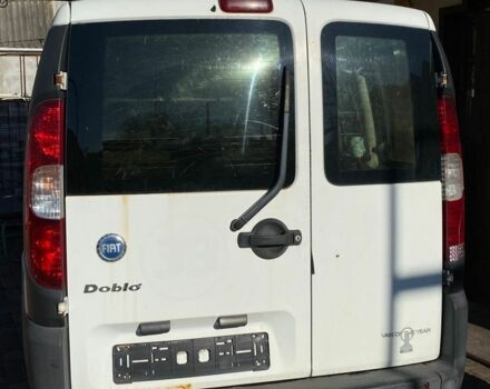 Белый Фиат Добло, объемом двигателя 1.4 л и пробегом 160 тыс. км за 3250 $, фото 2 на Automoto.ua