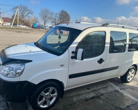 Белый Фиат Добло, объемом двигателя 1.3 л и пробегом 354 тыс. км за 4200 $, фото 1 на Automoto.ua