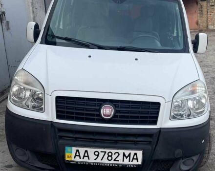 Белый Фиат Добло, объемом двигателя 1.3 л и пробегом 200 тыс. км за 4900 $, фото 5 на Automoto.ua