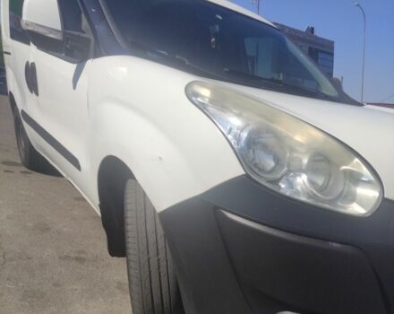 Белый Фиат Добло, объемом двигателя 1.6 л и пробегом 380 тыс. км за 3800 $, фото 2 на Automoto.ua