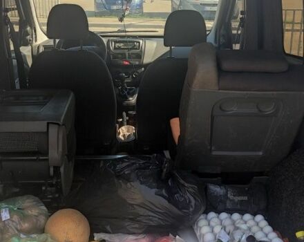 Белый Фиат Добло, объемом двигателя 1.6 л и пробегом 380 тыс. км за 3800 $, фото 7 на Automoto.ua