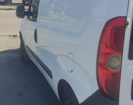 Белый Фиат Добло, объемом двигателя 1.6 л и пробегом 380 тыс. км за 3800 $, фото 5 на Automoto.ua