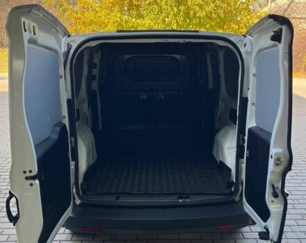 Белый Фиат Добло, объемом двигателя 1.6 л и пробегом 230 тыс. км за 7500 $, фото 7 на Automoto.ua