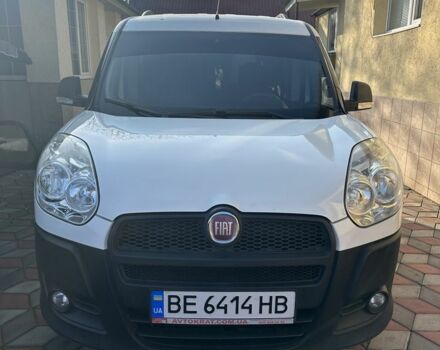 Белый Фиат Добло, объемом двигателя 1.2 л и пробегом 169 тыс. км за 8500 $, фото 2 на Automoto.ua